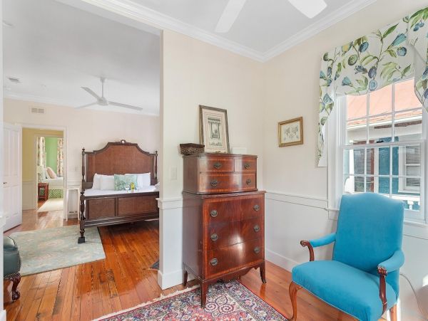 Charleston Home 1006029