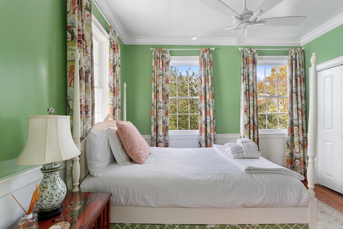 Charleston Home 1006029