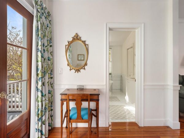 Charleston Home 1006029