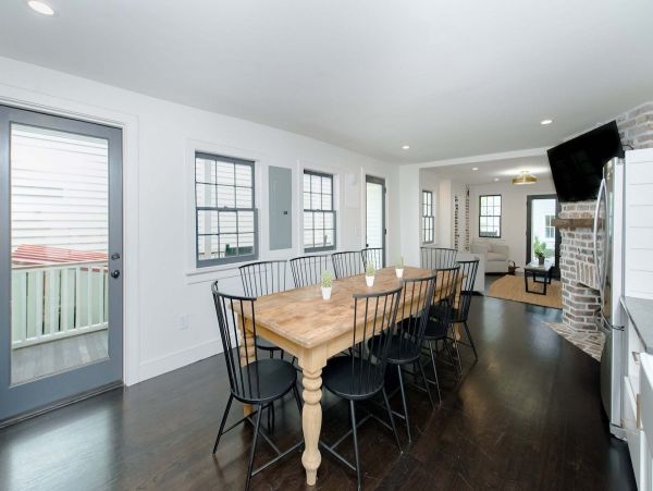 Charleston Home 1006030