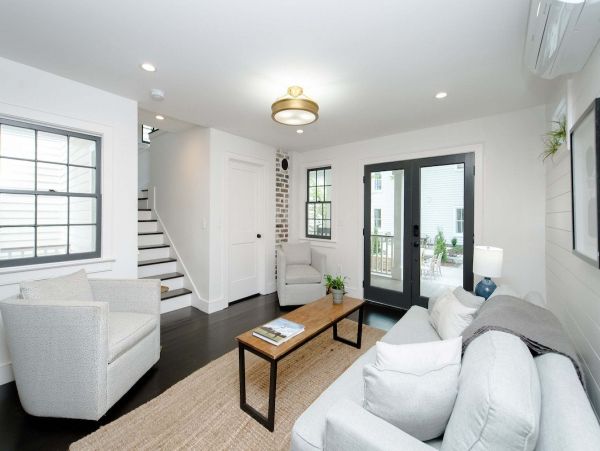 Charleston Home 1006030