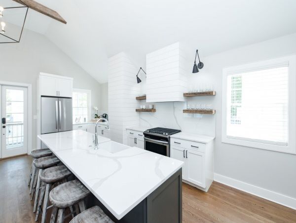 Charleston Home 1006030