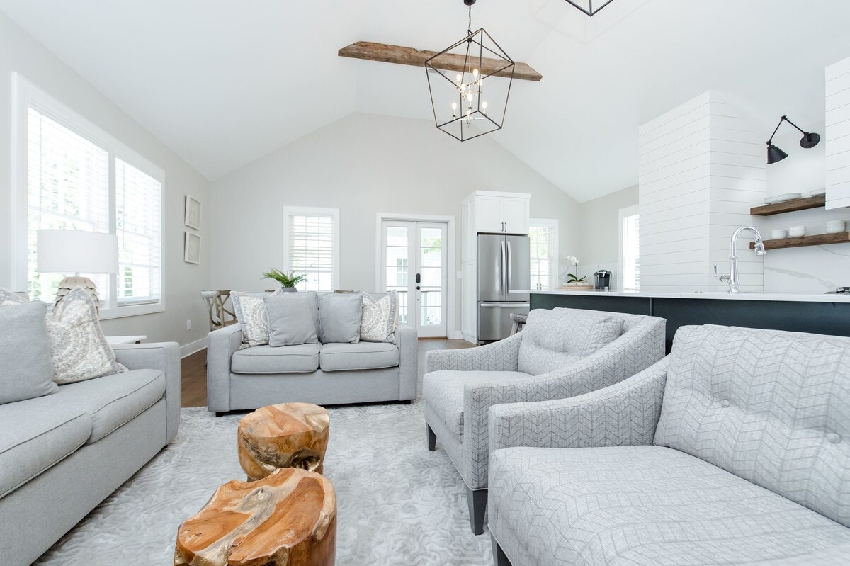 Charleston Home 1006030
