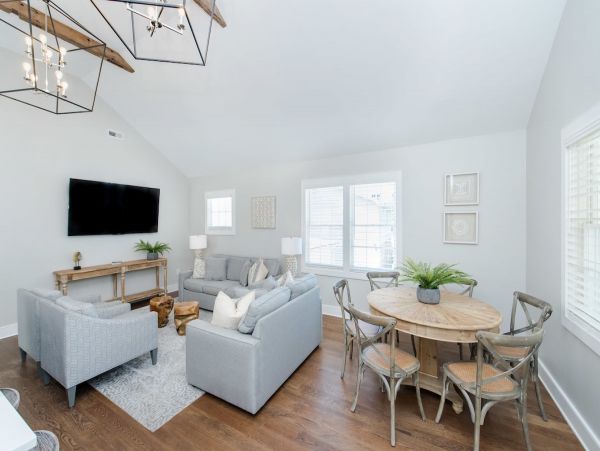 Charleston Home 1006030