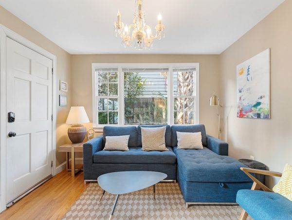 Charleston Home 1006031