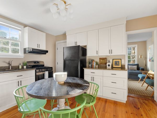 Charleston Home 1006031