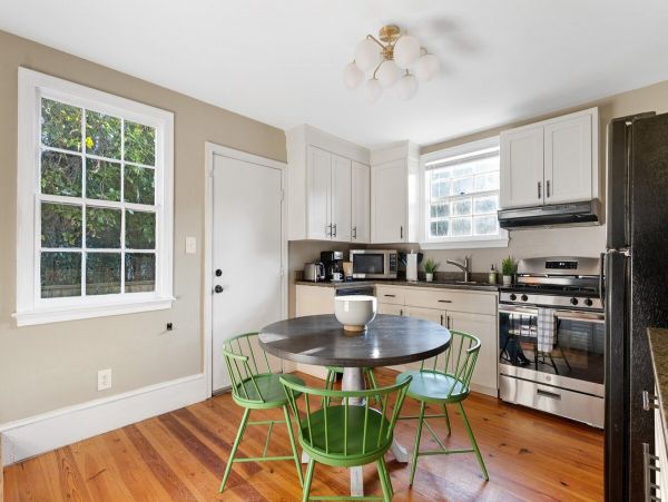 Charleston Home 1006031