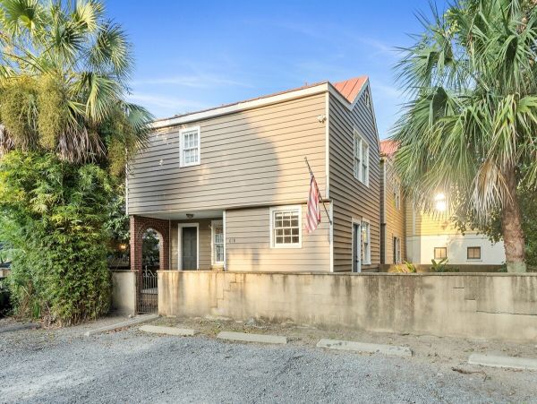 Charleston Home 1006031