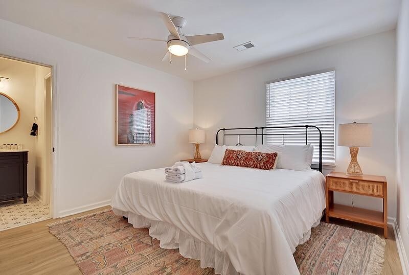 Charleston Home 1006040