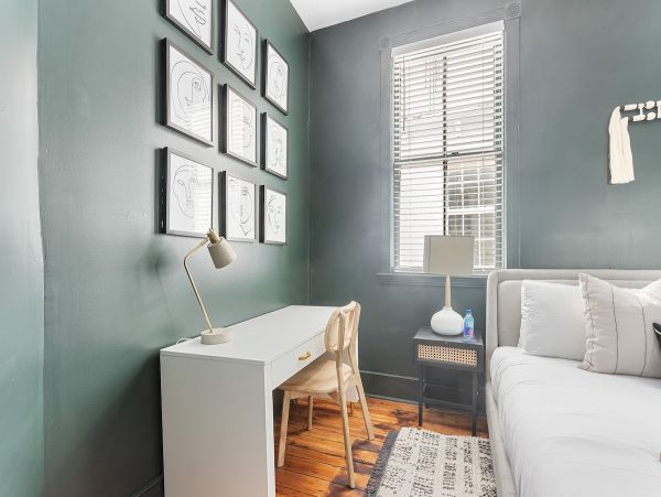 Charleston Home 1006042