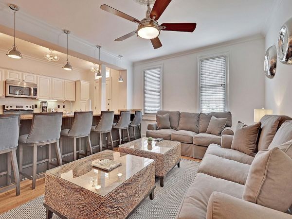 Charleston Home 1006045