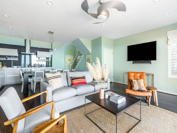 Three Bedroom Home in Isle of Palms with Great Views
