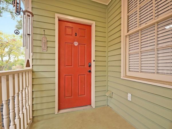 Charleston Home 1006049