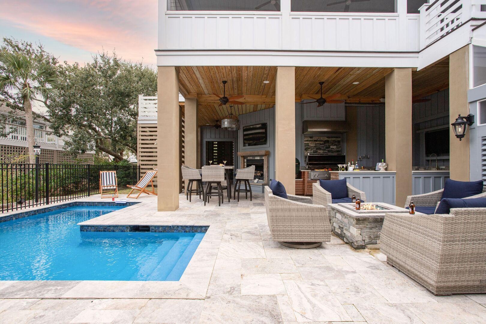 Five Bedroom Home in Isle of Palms Sleeps 12 Guests