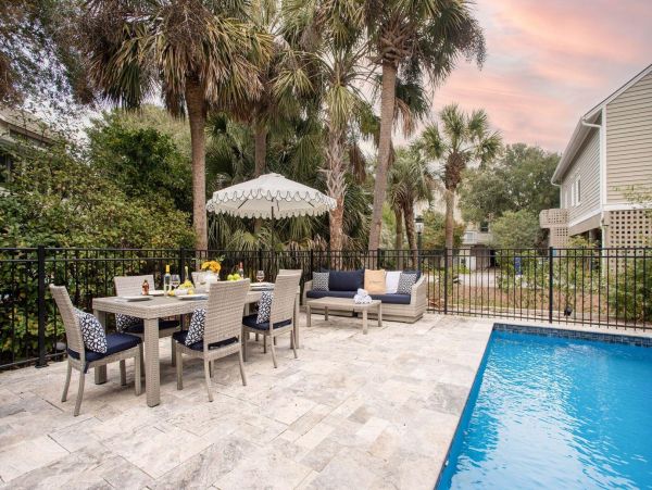 Five Bedroom Home in Isle of Palms Sleeps 12 Guests