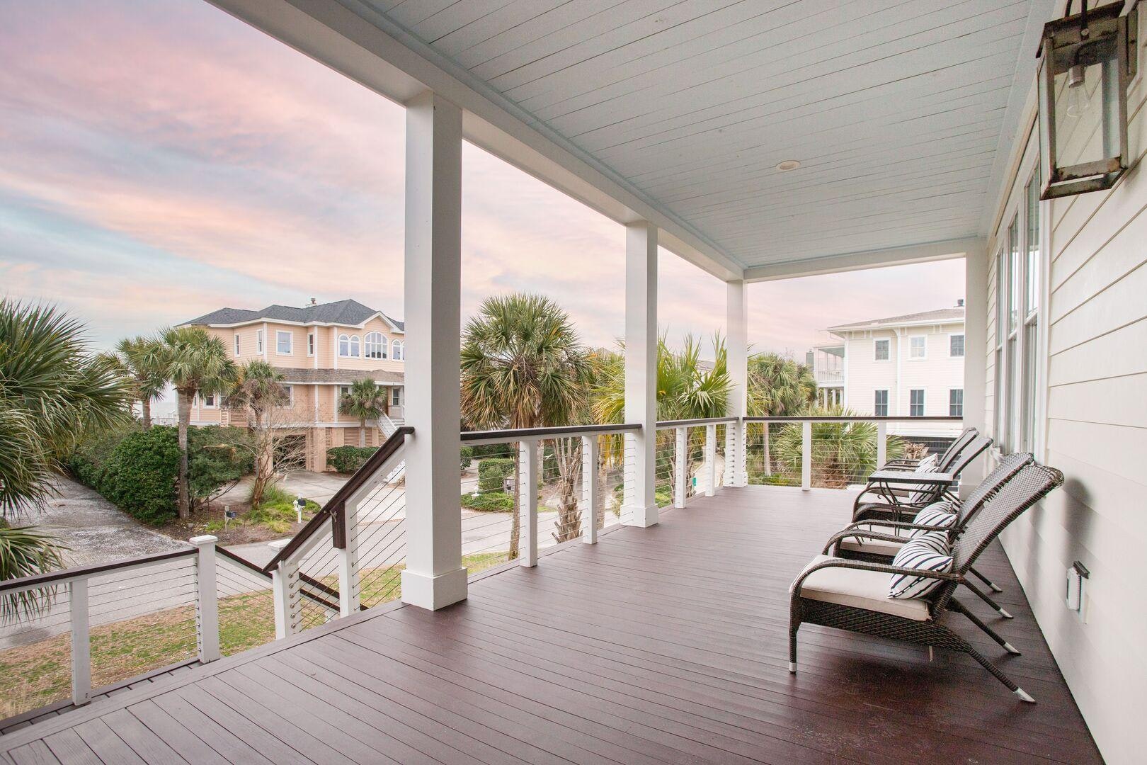 Five Bedroom Home in Isle of Palms Sleeps 12 Guests