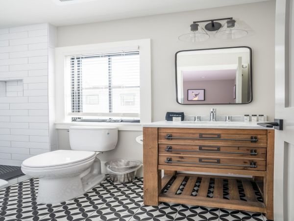 Charleston Home 1006051