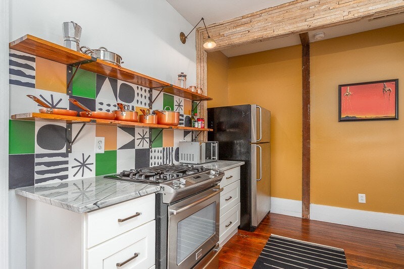 Charleston Home 1006053