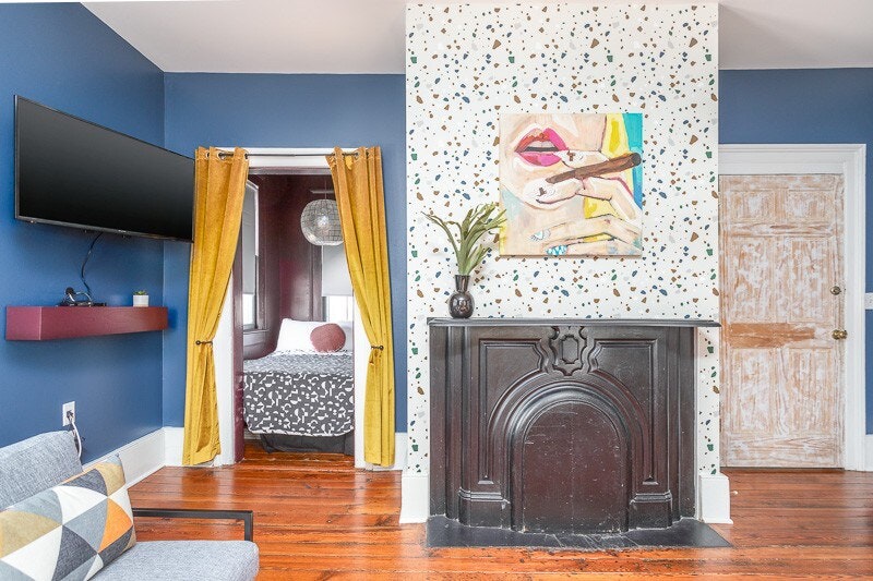 Charleston Home 1006053