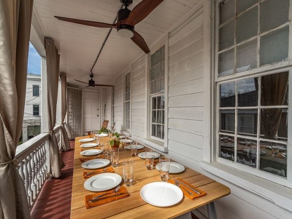 Charleston Home 1006053