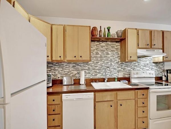Charleston Home 1006054