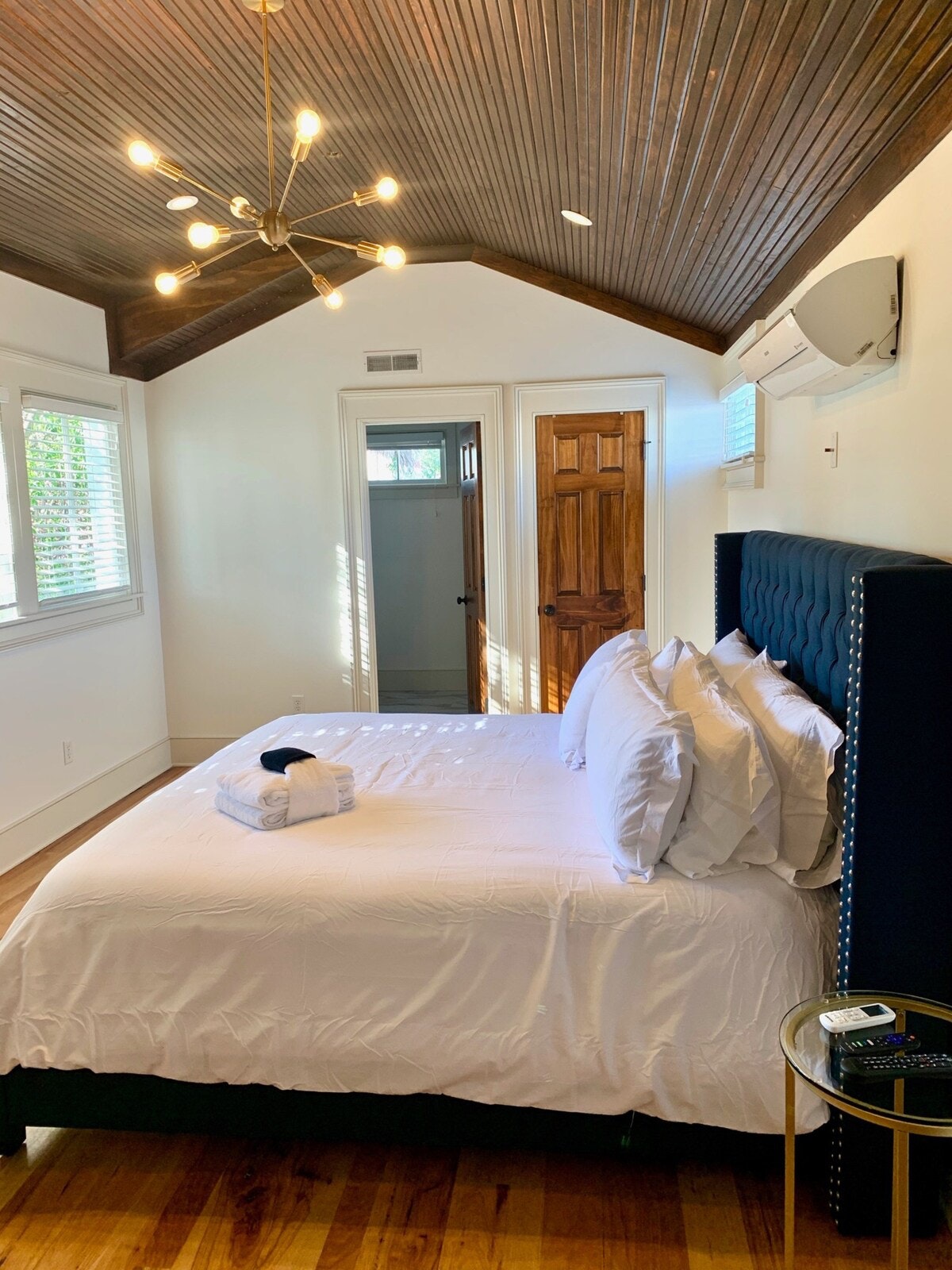 Charleston Home 1006055