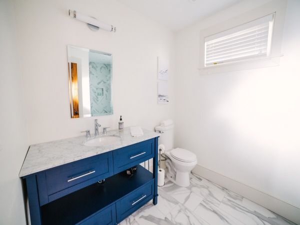 Charleston Home 1006055