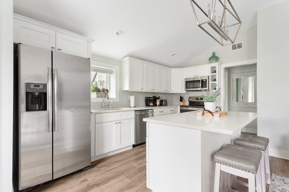 Charleston Home 1006057