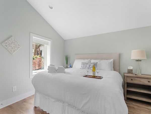Charleston Home 1006057