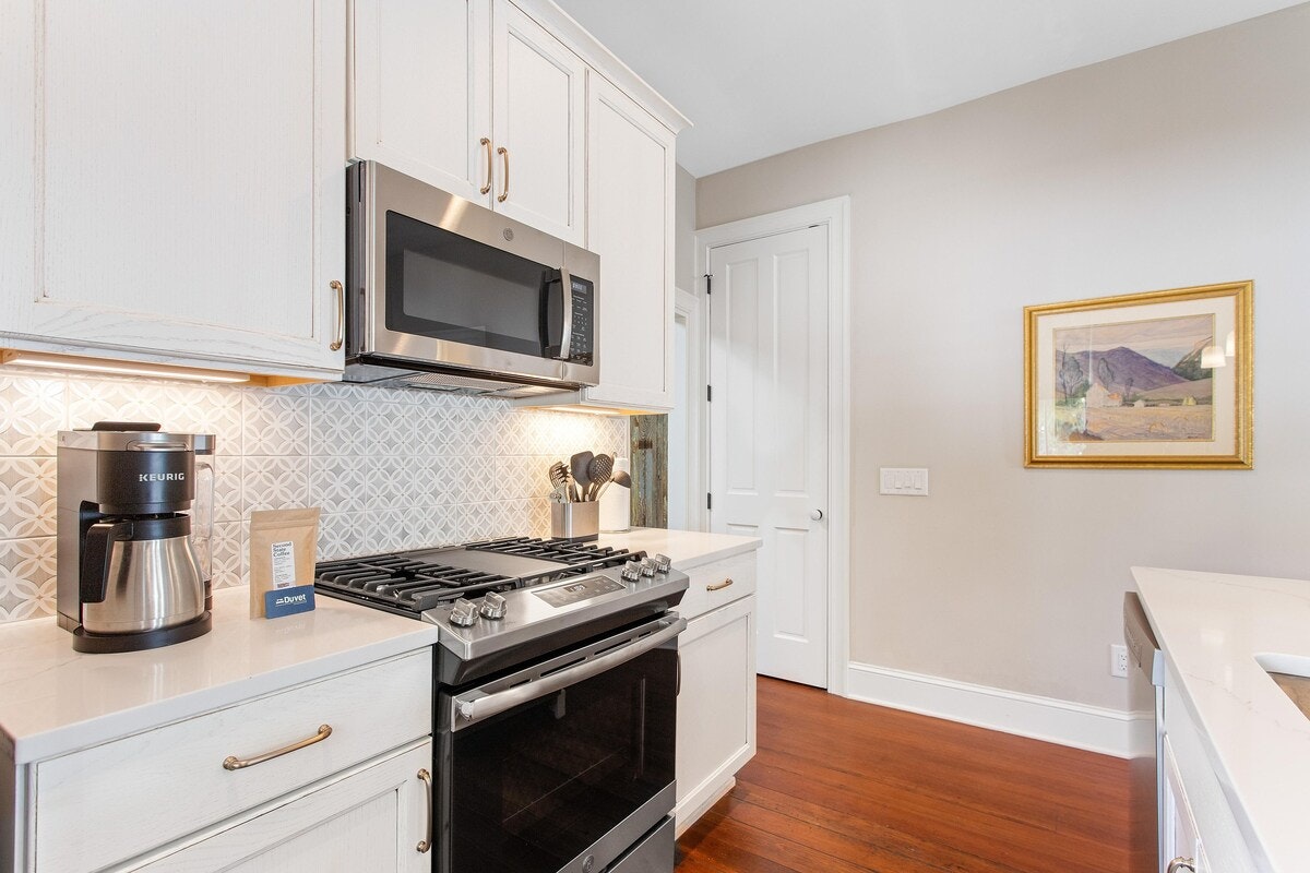 Charleston Home 1006060