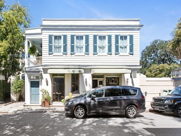 Charleston Home 1006062