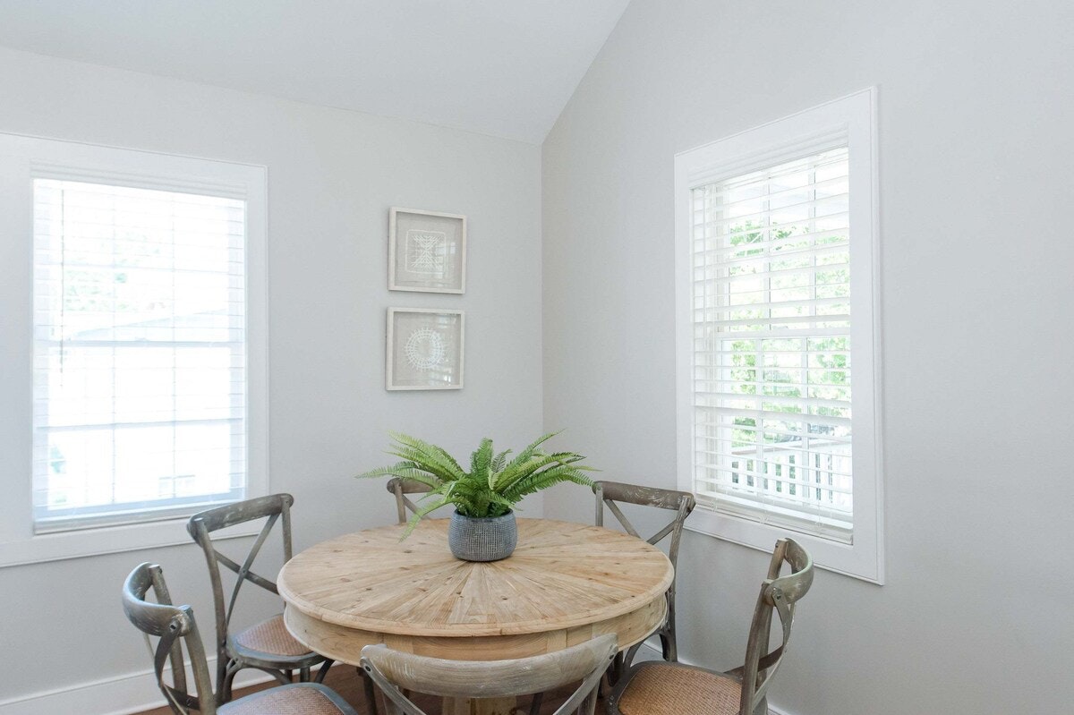 Charleston Elegant Four Bedroom Vacation Rental