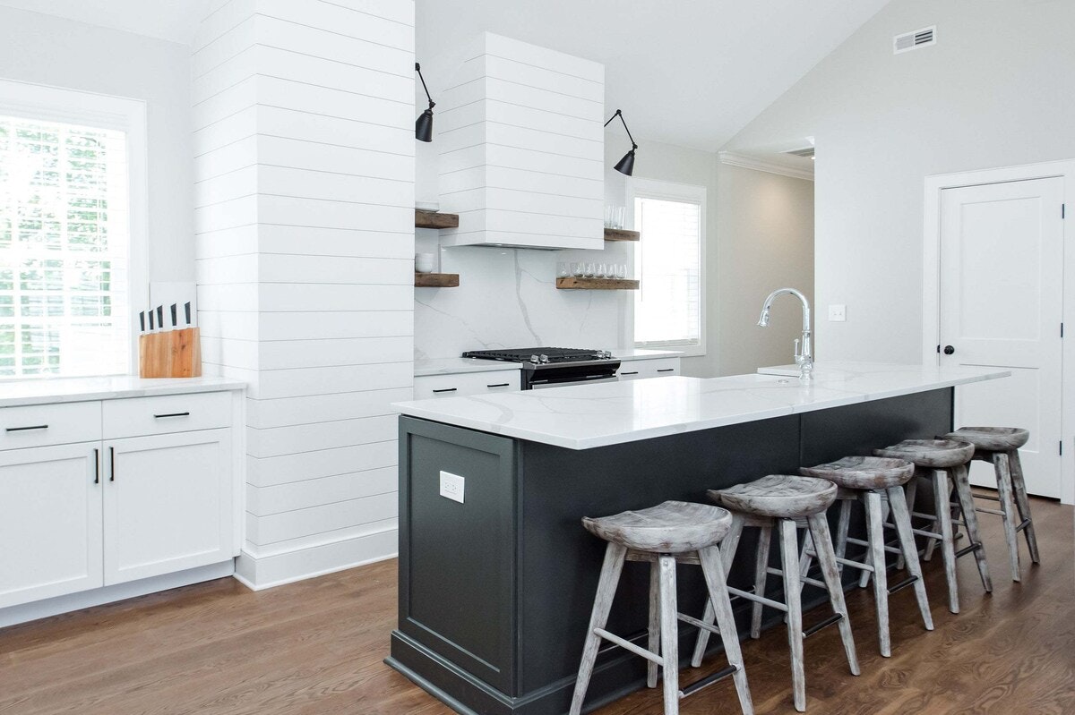 Charleston Elegant Four Bedroom Vacation Rental