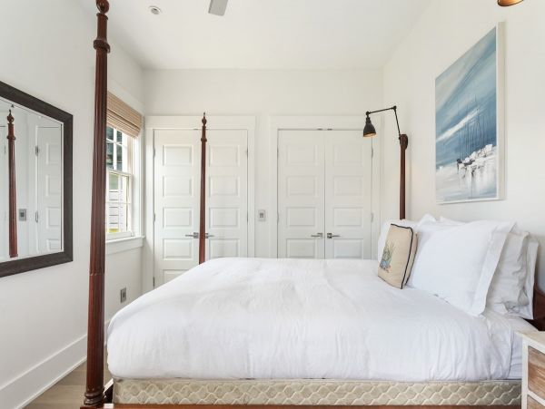 Charleston Home 1006066
