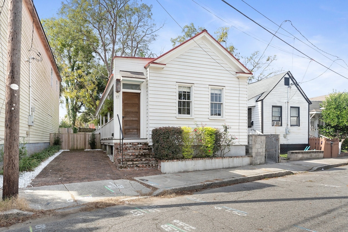 Charleston Home 1006066