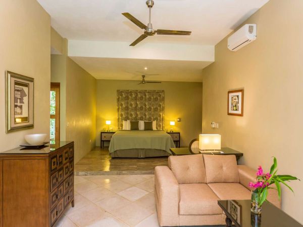 Luxurious Vacation Pool Villa in Costa Rica Sleeps 26 Guests