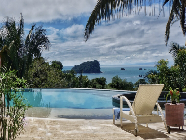 Luxurious Vacation Pool Villa in Costa Rica Sleeps 26 Guests