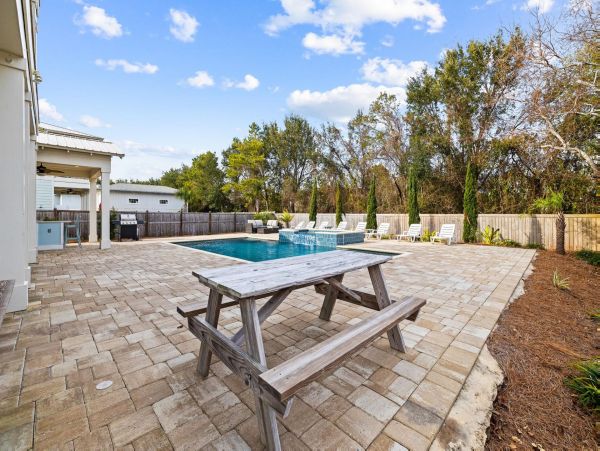 Walk to Beach Destin Vacation Home Nine Bedrooms With Pool