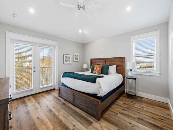 Walk to Beach Destin Vacation Home Nine Bedrooms With Pool