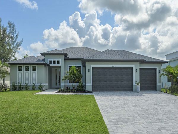 Canal Front Vacation Home in Cape Coral With Pool Sleeps 6