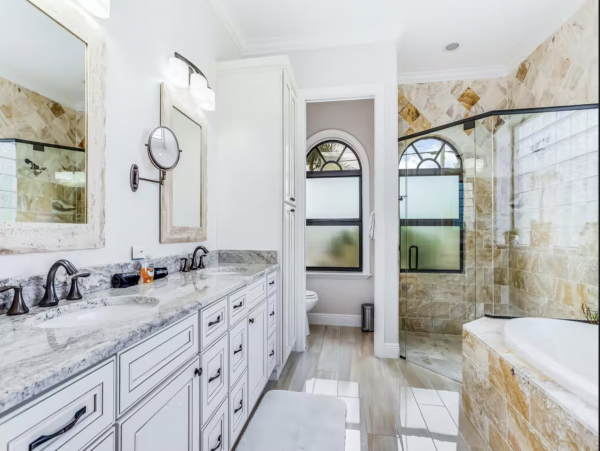 Cape Coral Luxury Villa With Private Pool & Canal Views