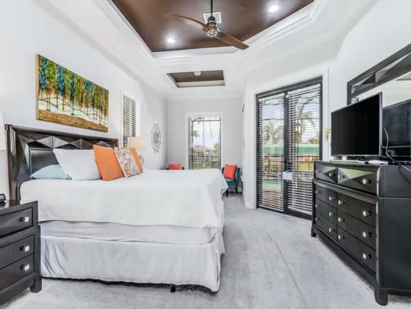 Cape Coral Luxury Villa With Private Pool & Canal Views