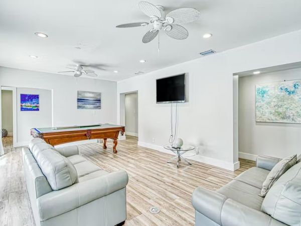 Luxury Fort Lauderdale Walk to Beach 5 Bedroom Rental Home
