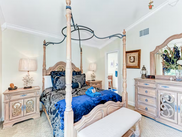 Siesta Key Bay Isles  Luxury Estate with boat dock