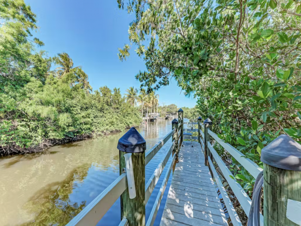 Siesta Key Bay Isles  Luxury Estate with boat dock