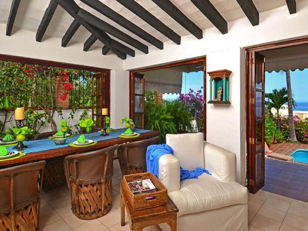 Ocean views, hillside Conchas Chinas Villa
