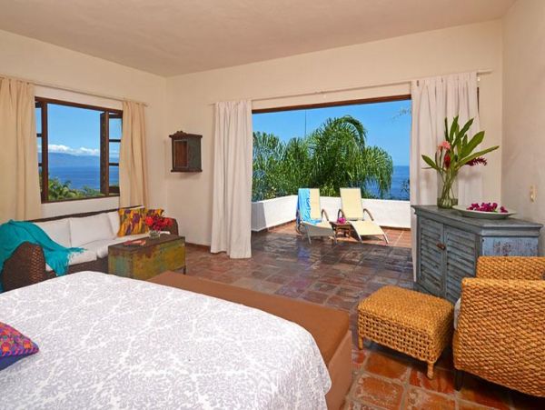 Ocean views, hillside Conchas Chinas Villa