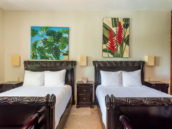 Tropical Oasis: Beachfront Villa in the Heart of Mexico's Caribbean Coast