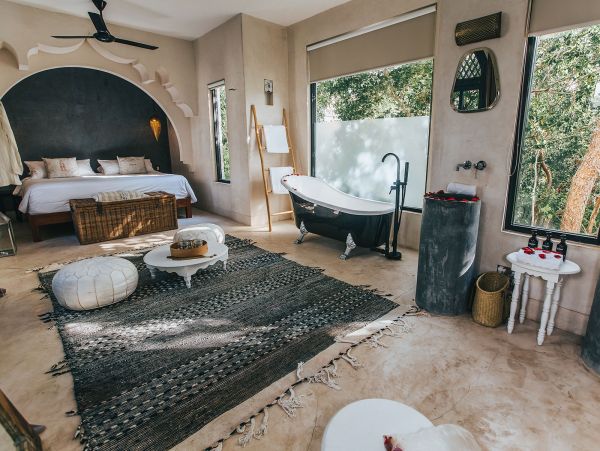 Gorgeous 8 Bedroom Villa in Tulum Sleeps 16 Guests