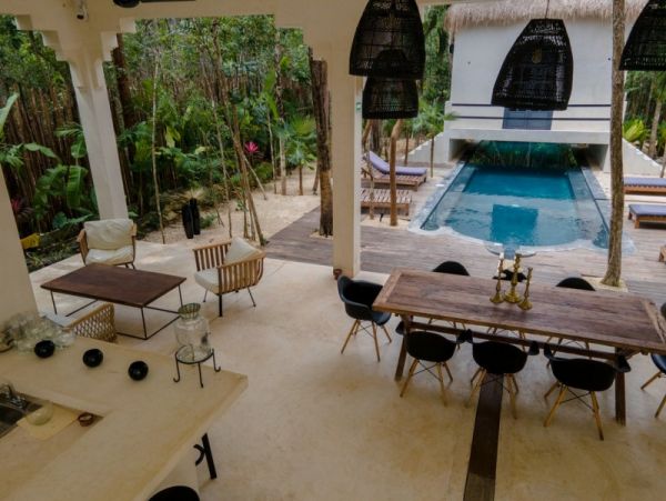Gorgeous 8 Bedroom Villa in Tulum Sleeps 16 Guests